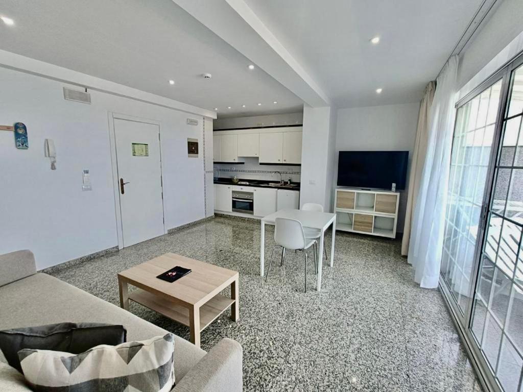 Apartamentos Sol Mar Лос Кристианос Экстерьер фото
